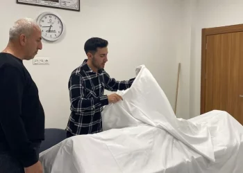 دورات تعليمية عن “تغسيل الميت” في تركيا تأثرا بمسلسل تليفزيوني