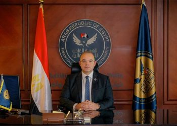 مصر تسمح للشباب من سن 15 عامًا بالاستثمار في البورصة