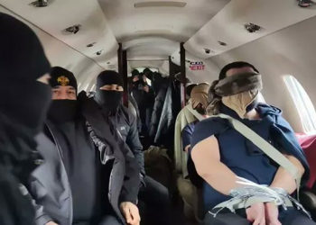 تركيا تتسلم زعيم مافيا من أرمينيا.. فيديو