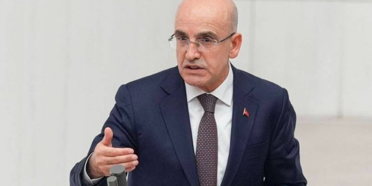 وزير المالية التركي يلتقي بالمستثمرين في دبي