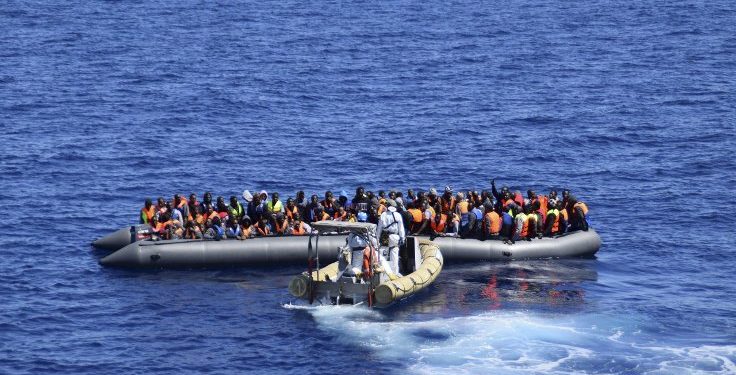 غرق 6 مهاجرين في إزمير