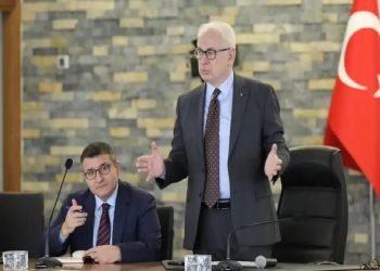 تركيا.. اعتقال عمدة بلدية معارض 20 آخرين