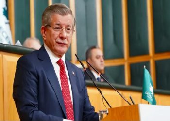 داود أوغلو يقترح مشاركة أردوغان في القمة العربية بشأن غزة