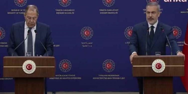 فيدان: تركيا وروسيا يؤكدان ضرورة قطع الطريق أمام الانفصاليين في سوريا