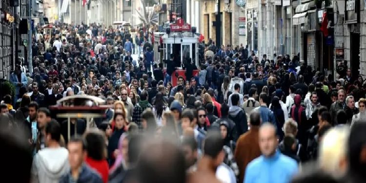 تكلفة معيشة الأسرة في إسطنبول 83 ألف ليرة شهريًا