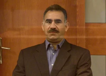 تركيا.. شاشات عملاقة لبث خطاب أوجلان