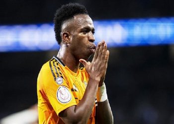 هل تعقد السعودية أغلى صفقة انتقال بتاريخ كرة القدم؟