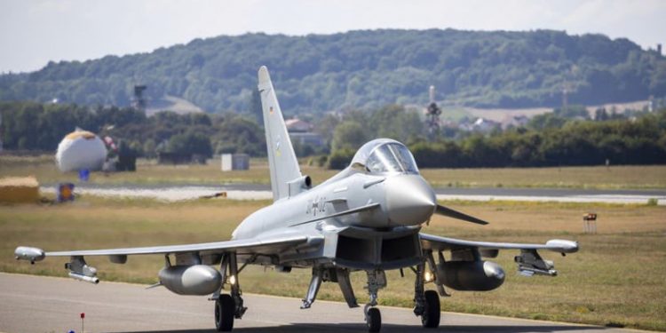 تركيا تتلقى عروضاً لشراء 40 مقاتلة من طراز يوروفايتر