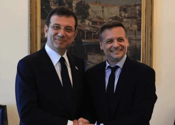 عمدة أثينا: تركيا تعتقل أقوى خصوم أردوغان