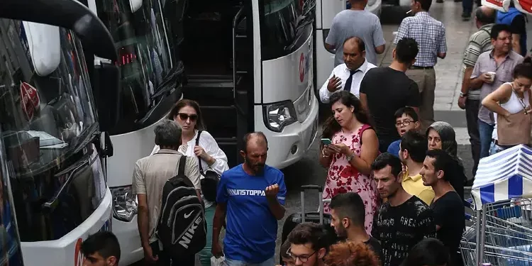 ارتفاع أسعار تذاكر الحافلات في تركيا 20% خلال العيد