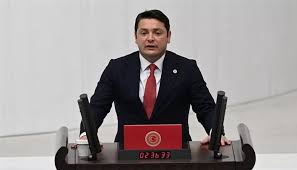 إطلاق سراح محامي إمام أوغلو بعد ليلة من الاحتجاز