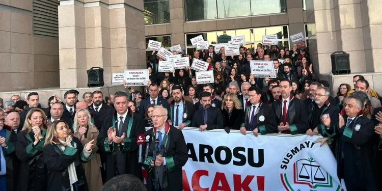 إقالة إدارة نقابة المحامين في إسطنبول