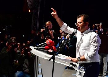 نجوم عالم الفن والأدب يدعمون إمام أوغلو