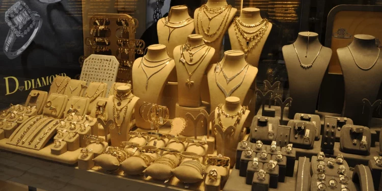 5 نقاط يجب مراعاتها عند شراء الذهب