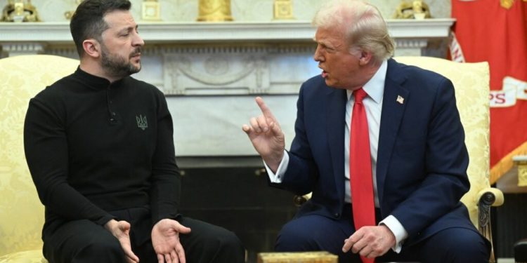 هل بدأت الولايات المتحدة إجراءات الإطاحة بزيلينسكي؟