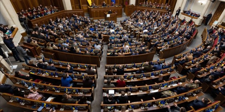 البرلمان الأوكراني يشكر ترامب!