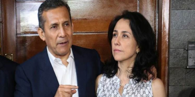 رئيس سابق وزوجته يحكم عليهما بالسجن بتهمة الفساد