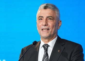 وزير التجارة التركي يزور الإمارات