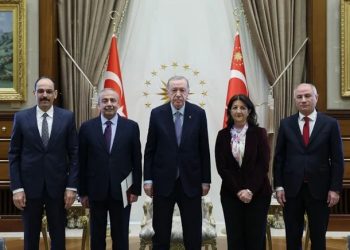 تفاصيل لقاء أردوغان مع وفد الحزب الكردي!