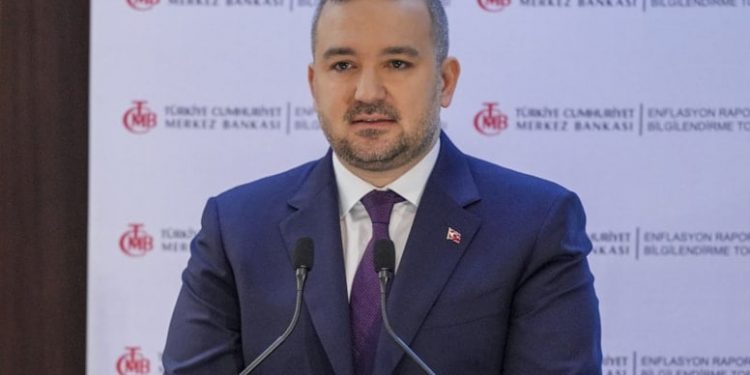 محافظ المركزي التركي يتوجه إلى الولايات المتحدة