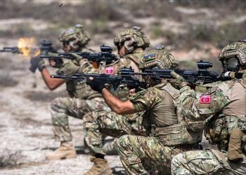 مناورات عسكرية مشتركة بين مصر وتركيا