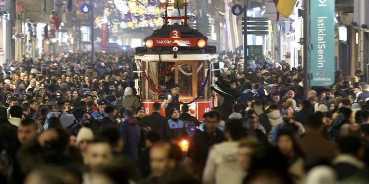 تركيا.. التوظيف يشهد أكبر انخفاض في السنوات العشر الأخيرة