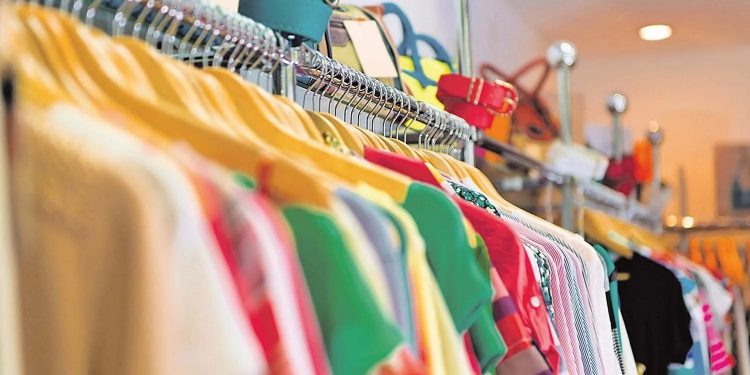 تجار الملابس في إسطنبول يتطلعون لإنهاء الحرب الأوكرانية لوقف نزيف الخسائر