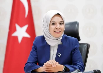 تركيا.. وزيرة الأسرة: الشباب يتجنبون الزواج!