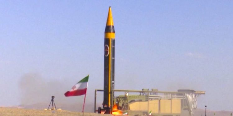 ماذا استخدمت إيران حتى الآن في مواجهة إسرائيل وكم تبقّى في جعبتها؟