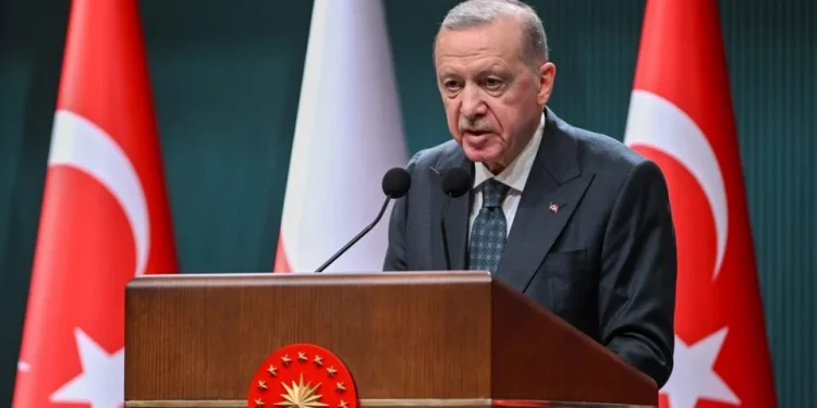 أردوغان يعلن رفع ترسانة تركيا الصاروخية