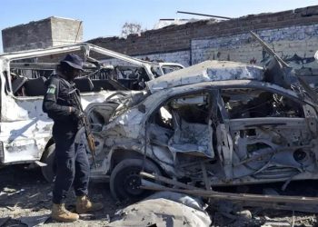 هجوم انتحاري يقتل 16 جنديًا في باكستان