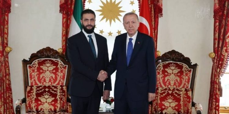 كاتب تركي يحذر من مخططات إسرائيلية في سوريا واستهداف أنقرة!