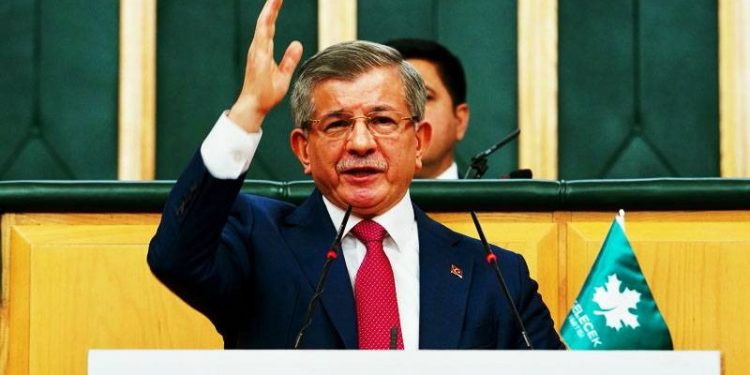 استقالات متتالية لنواب حزب أحمد دواود أوغلو!