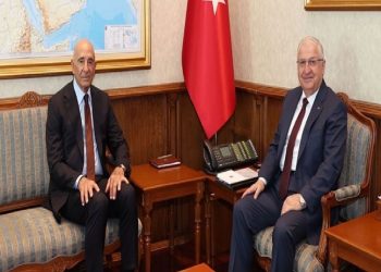 وزير الدفاع التركي يلتقي السفير الأمريكي