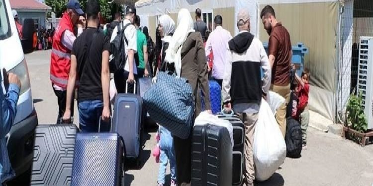 100 ألف سوري يغادرون غازي عنتاب