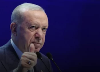 أردوغان يلوّح بانشقاقات في المعارضة لصالح حزبه!