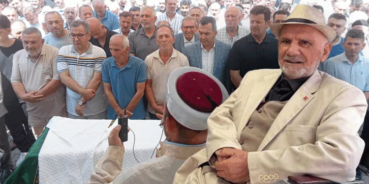 تركيا.. وفاة عمدة بلدية سابق بسبب سقوط المصعد