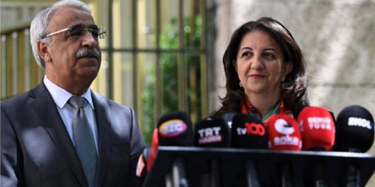 وفد كردي يزور عبدالله أوجلان هذا الأسبوع