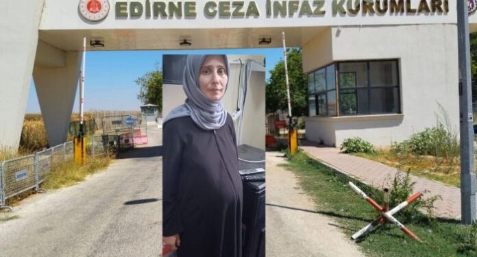 تركيا.. حامل تخرج من السجن للولادة وتعود مع طفلها