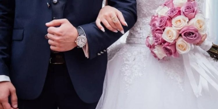 الزواج في إسطنبول.. تكلفة باهظة تُثقل كاهل الشباب