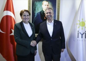 عرض سياسي مفاجئ لمنصور يافاش: “ترشح للرئاسة وسأترك لك الحزب”