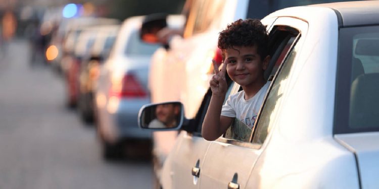 عدد العائدين إلى سوريا منذ انهيار حكم الأسد