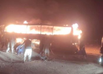 عشرات القتلى والجرحى بانقلاب شاحنة لاجئين غرب أفغانستان