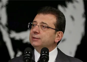 إمام أوغلو: غياب تركيا عن طاولة المفاوضات “تراجع دبلوماسي”