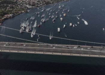 شركة طيران ألمانية تلغي رحلاتها إلى تركيا