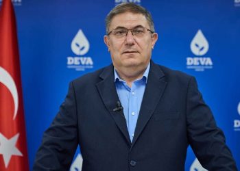 تركيا.. عضو بحزب باباجان يهاجم السياسة الاقتصادية للحكومة