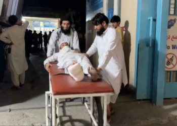 زلزال أفغانستان يقتل أكثر من 600 شخص