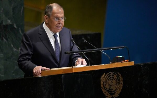 لافروف يحذر الغرب من “عواقب وخيمة” حال انتهاك الأجواء الروسية