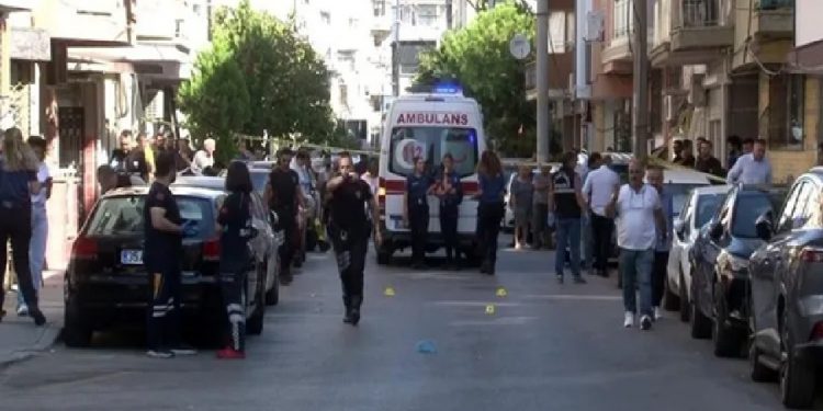 مراهق يطلق النار على مركز شرطة في إزمير ويقتل شرطيين