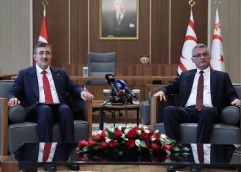 نائب أردوغان يلتقي رئيس شمال قبرص